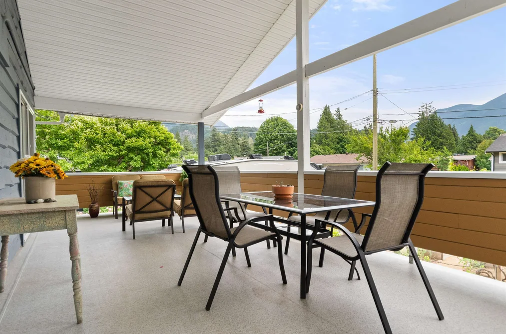 630 HAZEL STREET, Hope BC V0X 1L0, Hope BC — Residential for Sale — Photo 13 of 40
