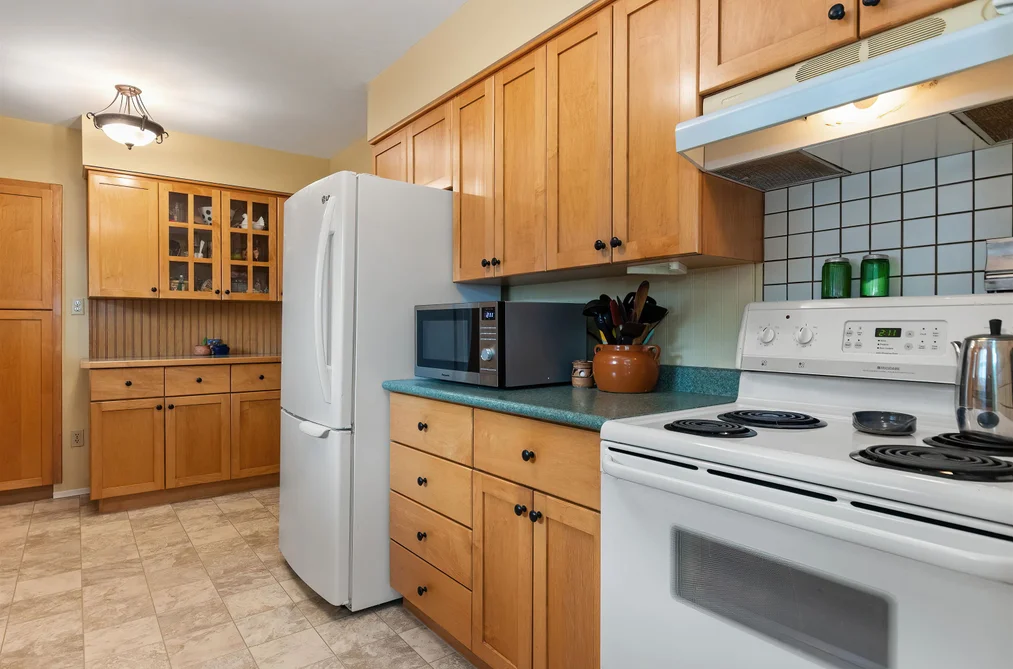 630 HAZEL STREET, Hope BC V0X 1L0, Hope BC — Residential for Sale — Photo 6 of 40