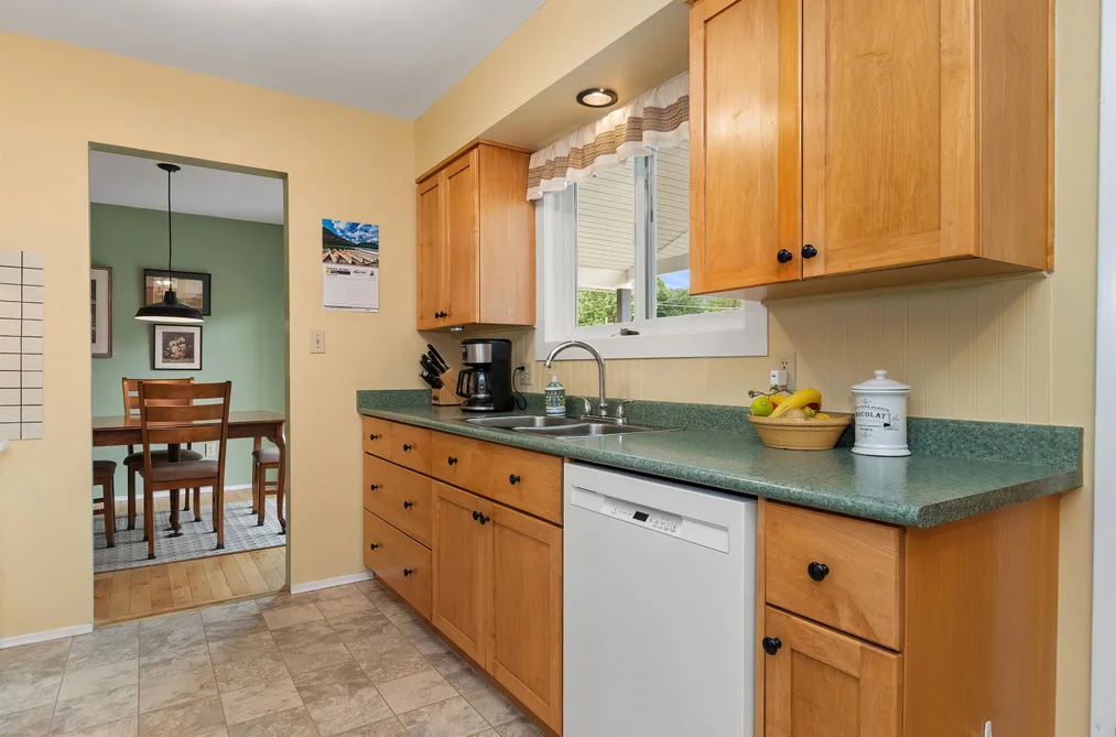 630 HAZEL STREET, Hope BC V0X 1L0, Hope BC — Residential for Sale — Photo 7 of 40