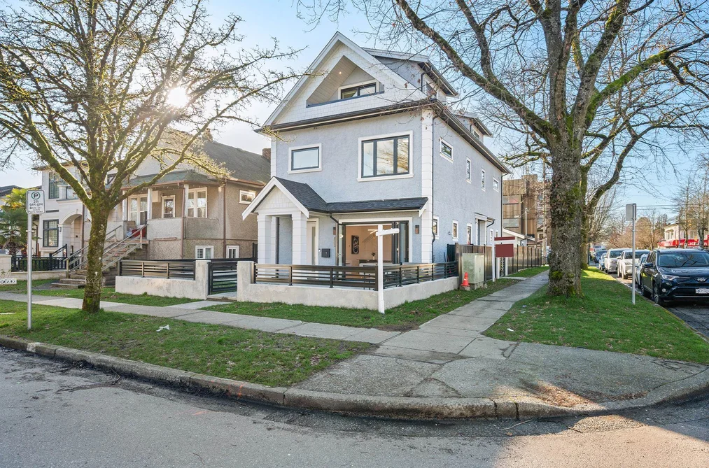 Half Duplex for sale at 6307 Chester Street Vancouver British Columbia - MLS: R3126613