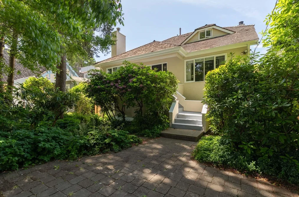 House for sale at 6309 Dunbar Street Vancouver British Columbia - MLS: R3133251