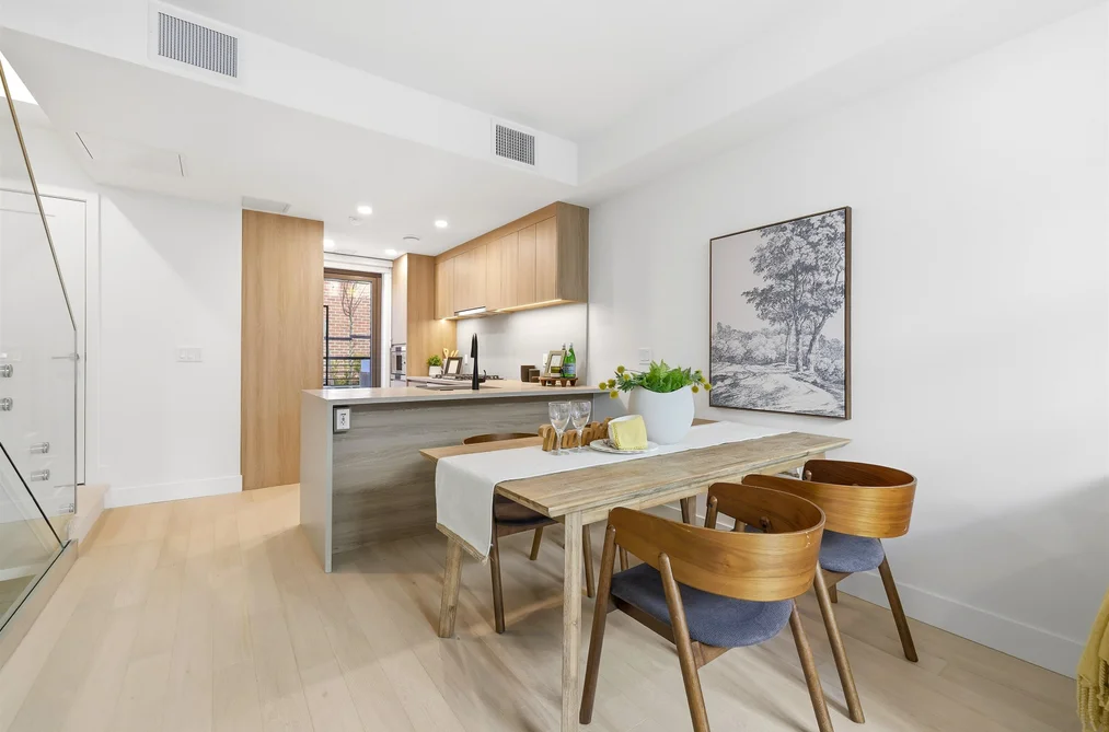 6310 OAK STREET, Vancouver BC V6M 2W4, Vancouver BC — Residential for Sale — Photo 5 of 26