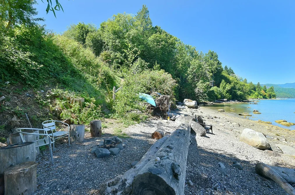 6318 N GALE AVENUE, Sechelt BC V7Z 0P8, Sechelt BC — Residential for Sale - Photo 3