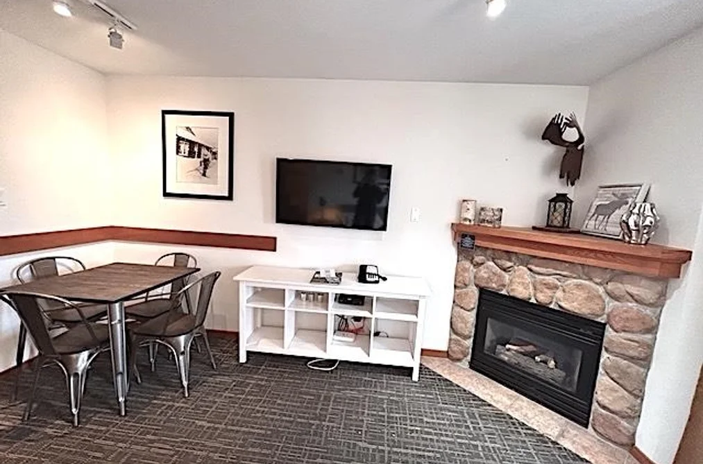 633 4315 NORTHLANDS BOULEVARD, Whistler BC V8E 1C1, Whistler BC — Residential for Sale - Photo 3