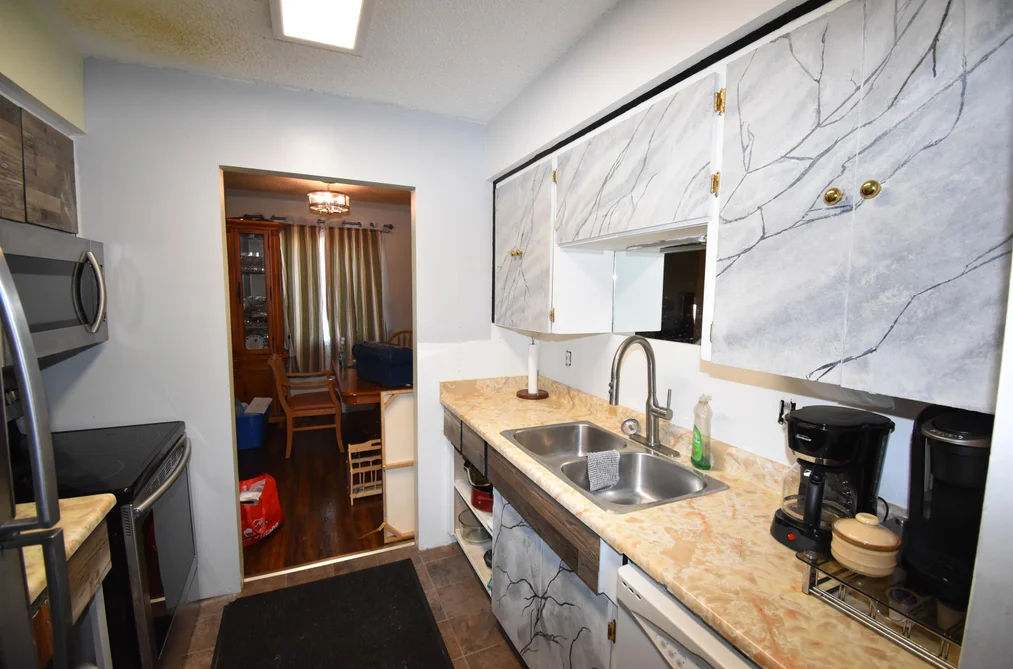 633 DOUGLAS STREET, Hope BC V0X 1L0, Hope BC — Residential for Sale - Photo 2