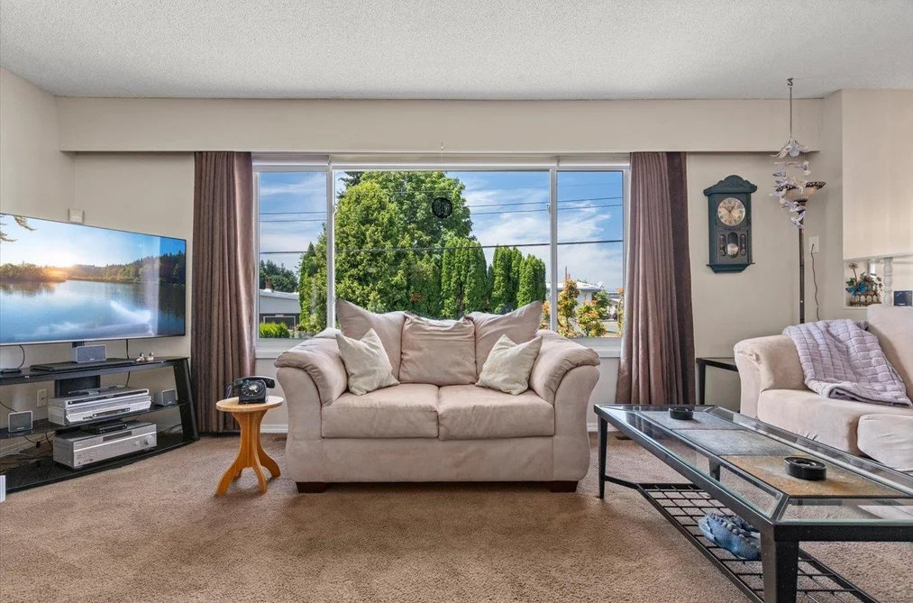 6336 REID ROAD, Chilliwack BC V2R 3H1, Chilliwack BC — Residential for Sale — Photo 12 of 36