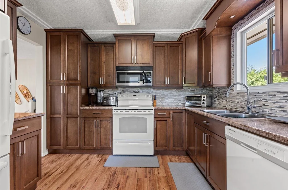 6336 REID ROAD, Chilliwack BC V2R 3H1, Chilliwack BC — Residential for Sale — Photo 6 of 36