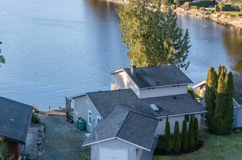 6343 MARMOT ROAD, Sechelt BC V7Z 0L2, Sechelt BC — Residential for Sale - Photo 2