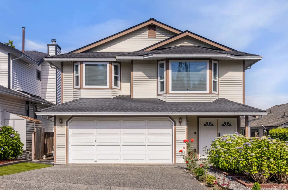 635 LOST LAKE DRIVE, Coquitlam BC V3C 5G4, Coquitlam BC — Residential for Sale - Photo 2