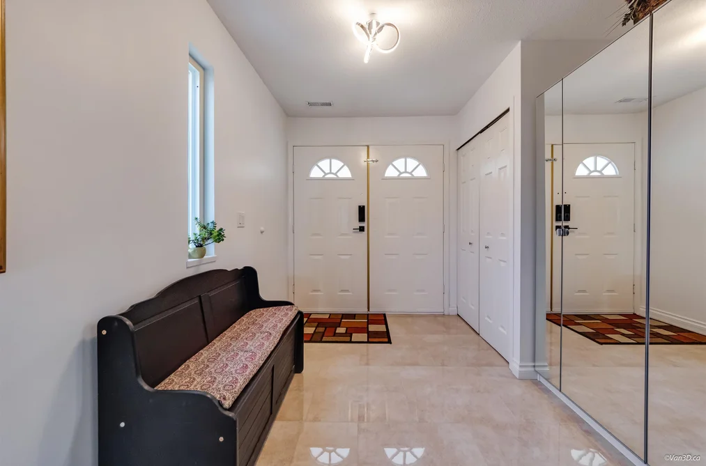 635 LOST LAKE DRIVE, Coquitlam BC V3C 5G4, Coquitlam BC — Residential for Sale — Photo 3 of 40