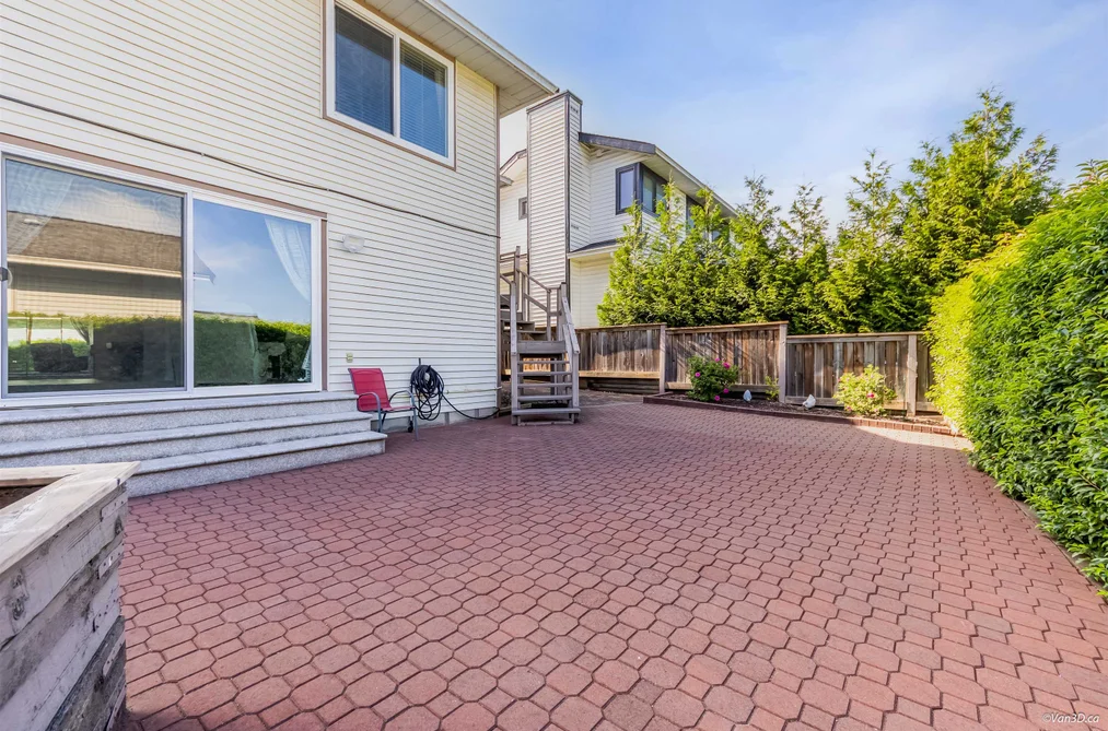 635 LOST LAKE DRIVE, Coquitlam BC V3C 5G4, Coquitlam BC — Residential for Sale — Photo 36 of 40
