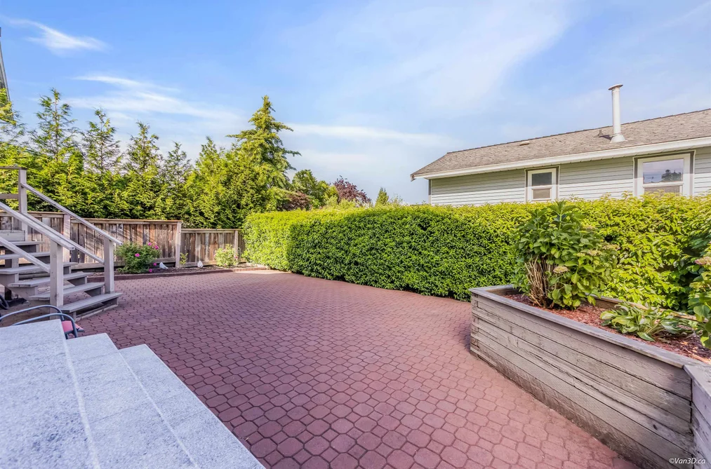 635 LOST LAKE DRIVE, Coquitlam BC V3C 5G4, Coquitlam BC — Residential for Sale — Photo 37 of 40