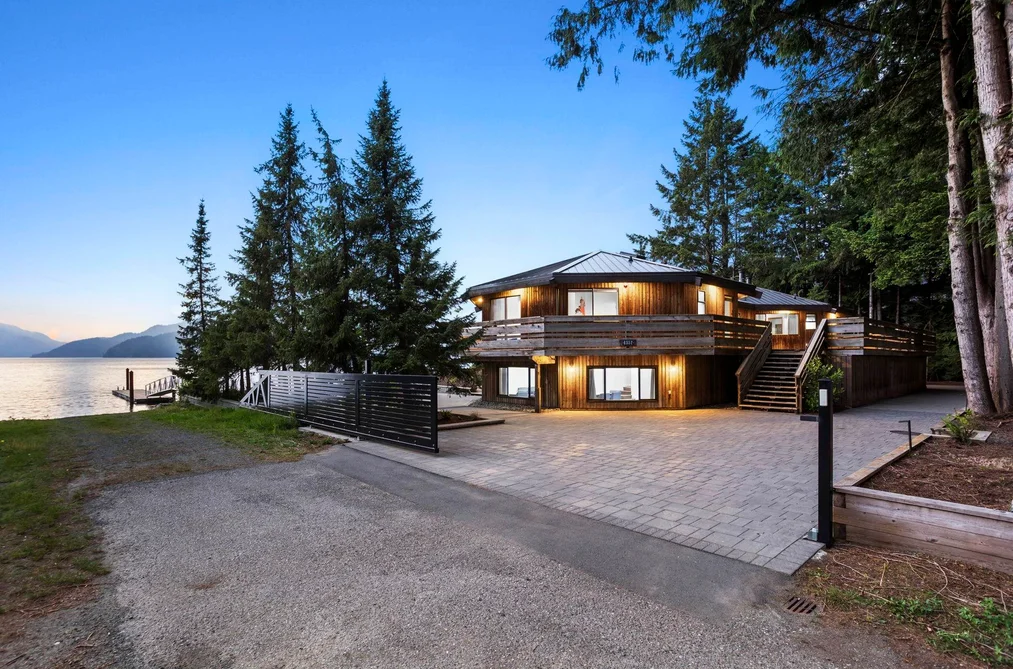 House for sale at 6357 Pirate Lane Harrison Hot Springs British Columbia - MLS: R3122311