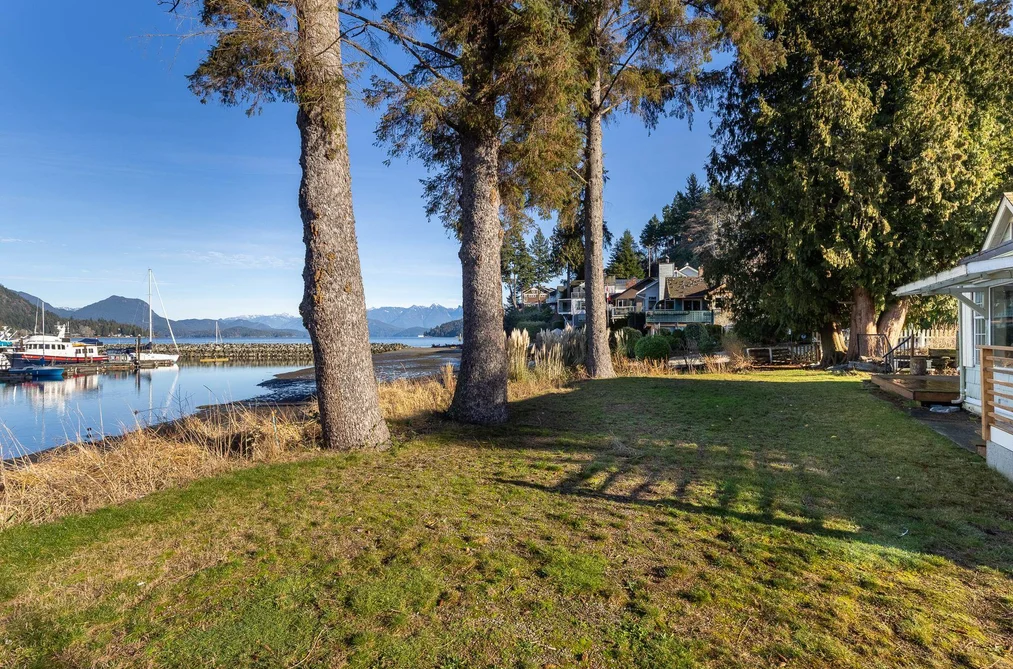 636 BAY ROAD, Gibsons BC V0N 1V8, Gibsons BC — Residential for Sale - Photo 5