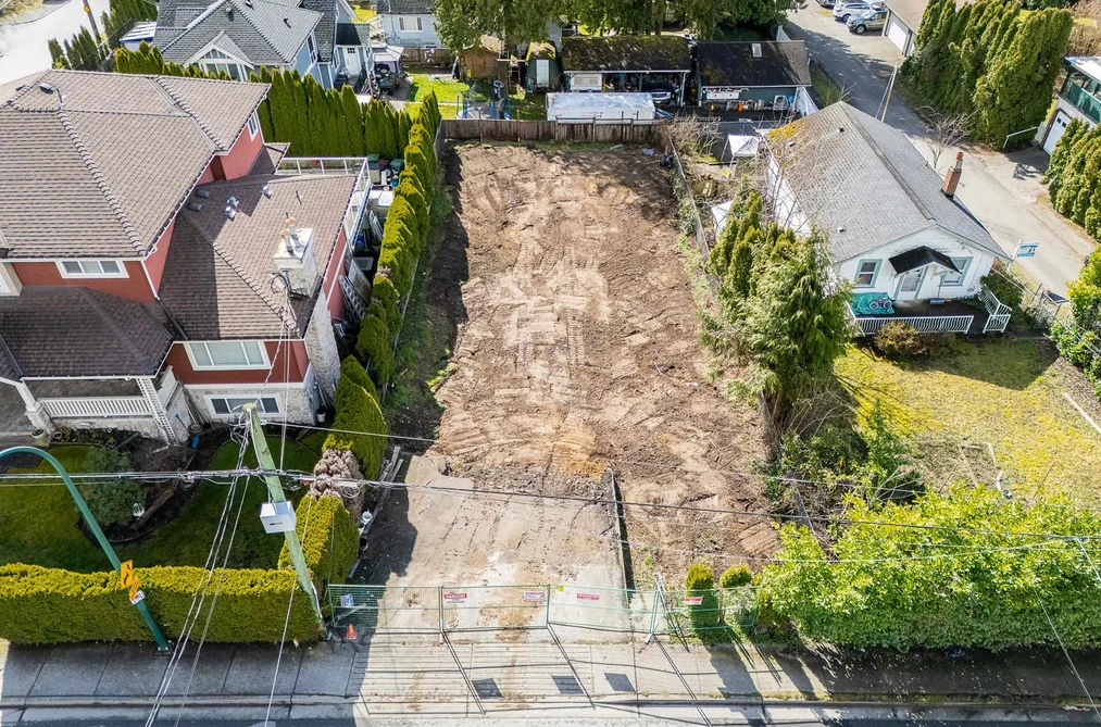Property for sale at 636 Rochester Avenue Coquitlam British Columbia - MLS: R3105967