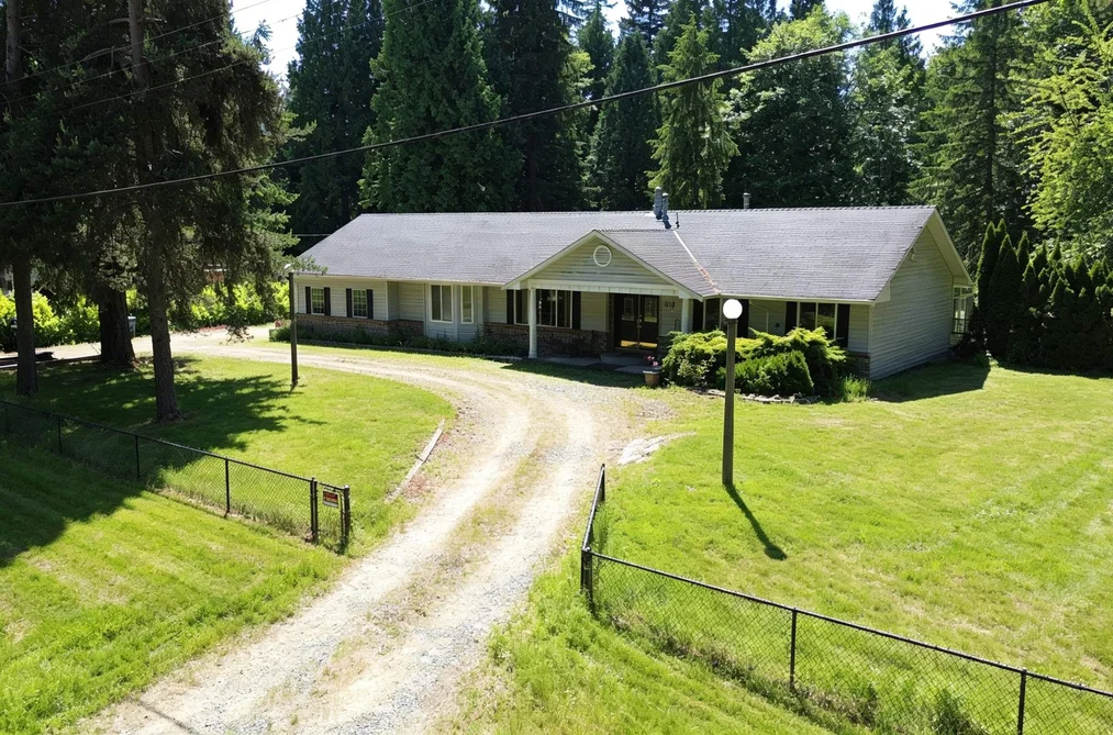 House for sale at 637 171 Street Surrey British Columbia - MLS: R3135468