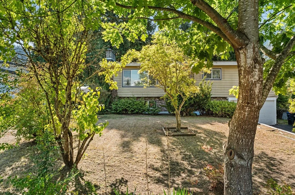 63752 Heather Avenue, Hope, BC - MLS: R3163851 - Photo 2 63752 Heather Avenue, Hope, BC - MLS: R3163851 - Photo 2