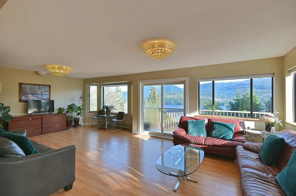 6377 N GALE AVENUE, Sechelt BC V7Z 0P7, Sechelt BC — Residential for Sale - Photo 7