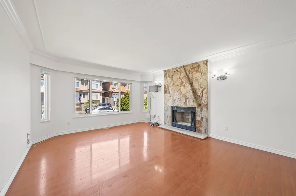638 E 61ST AVENUE, Vancouver BC V5X 2B9, Vancouver BC — Residential for Sale - Photo 2
