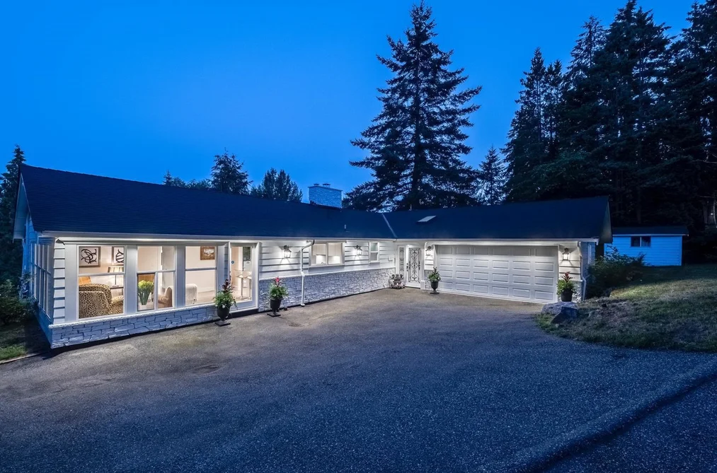 638 KING GEORGES WAY, West Vancouver BC V7S 1S3, West Vancouver BC — Residential for Sale - Photo 2