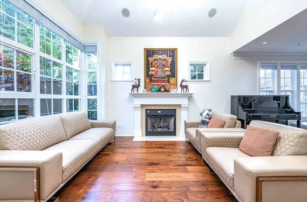 6386 LARKIN DRIVE, Vancouver, BC — Residential Income for Sale - Photo 2