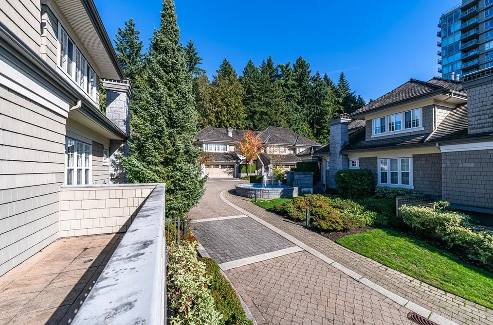 6386 LARKIN DRIVE, Vancouver, BC — Residential Income for Sale — Photo 37 of 38