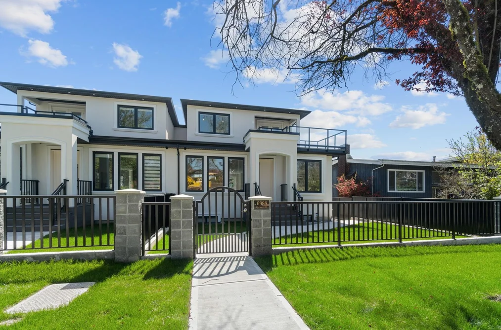 Half Duplex for sale at 6388 Grant Street Burnaby British Columbia - MLS: R3050150