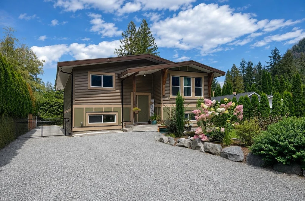 House for sale at 63895 Old Yale Road Hope British Columbia - MLS: R3159901