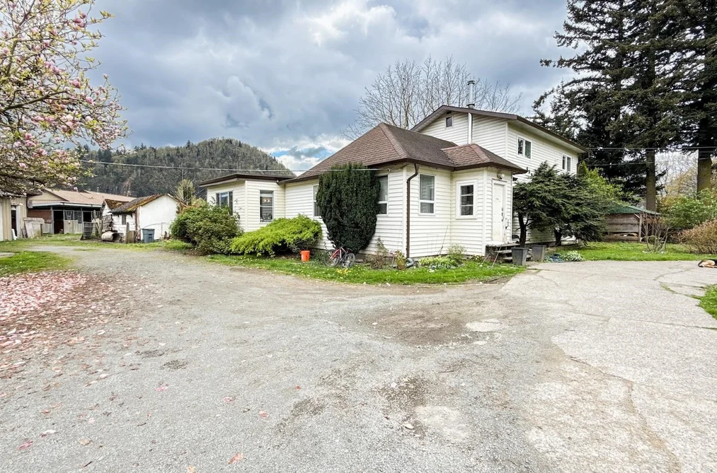 House for sale at 6390 Pioneer Avenue Agassiz British Columbia - MLS: R3113228