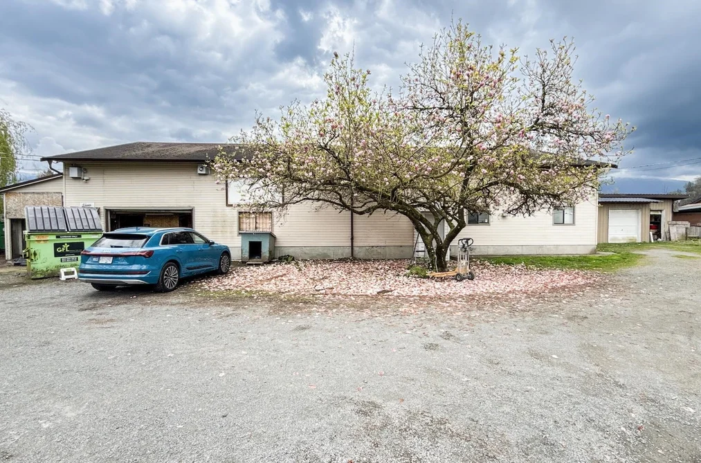 6390 PIONEER AVENUE, Agassiz BC V0M 1A3, Agassiz BC — Residential for Sale - Photo 2