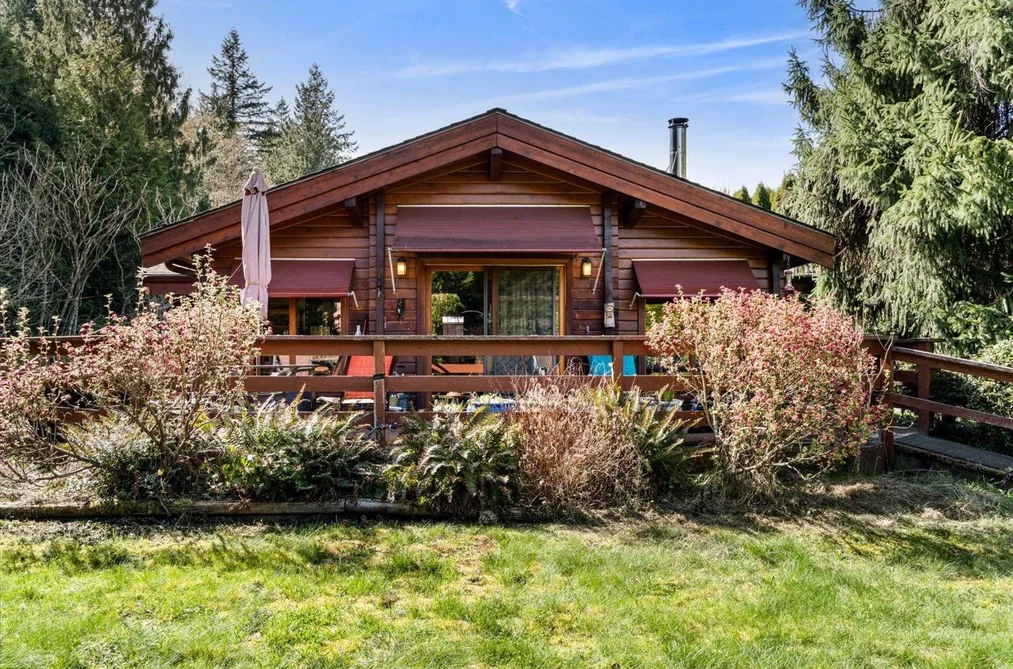 640 MAPLE FALLS ROAD, Columbia Valley BC V2R 4X7, Columbia Valley BC — Residential for Sale - Photo 5