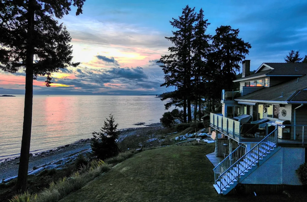 6437 SUNSHINE COAST HIGHWAY, Sechelt BC V7Z 0N6, Sechelt BC — Residential for Sale - Photo 2