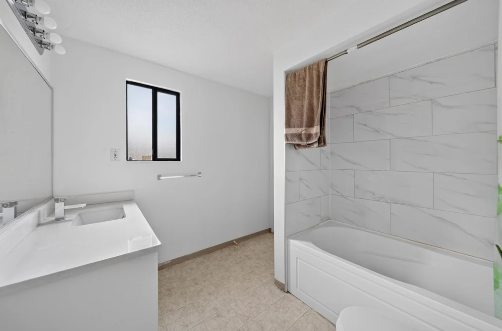 6439 AZURE ROAD, Richmond BC V7C 2R8, Richmond BC — Residential for Sale — Photo 25 of 30