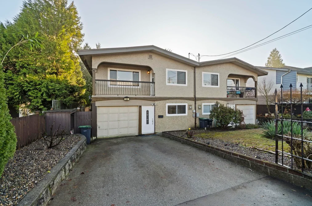 Half Duplex for sale at 644 Alderson Avenue Coquitlam British Columbia - MLS: R3096424