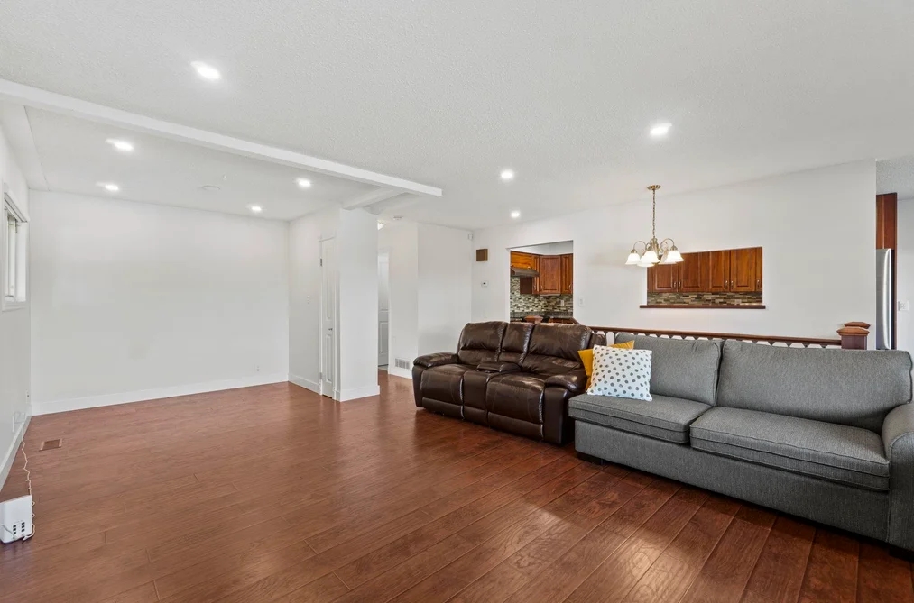 644 ALDERSON AVENUE, Coquitlam BC V3K 1T5, Coquitlam BC — Residential for Sale - Photo 3