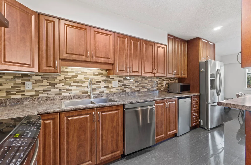 644 ALDERSON AVENUE, Coquitlam BC V3K 1T5, Coquitlam BC — Residential for Sale - Photo 4