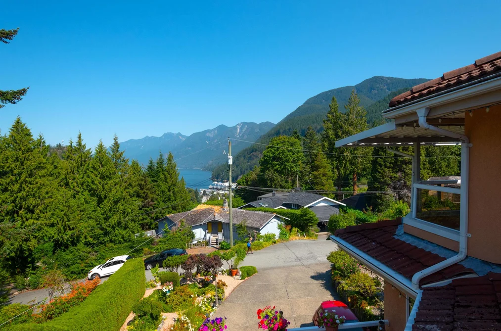 6440 Rosebery Avenue, West Vancouver, BC - MLS: R3165218 - Photo 30 6440 Rosebery Avenue, West Vancouver, BC - MLS: R3165218 - Photo 30