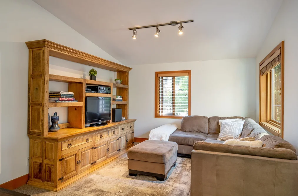 6444 TOAD HOLLOW, Whistler BC V8E 0C5, Whistler BC — Residential for Sale - Photo 6