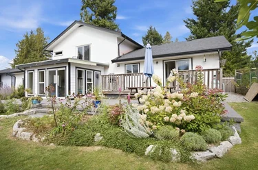 6447 Samron Rd, Sechelt, BC - MLS: R3165546