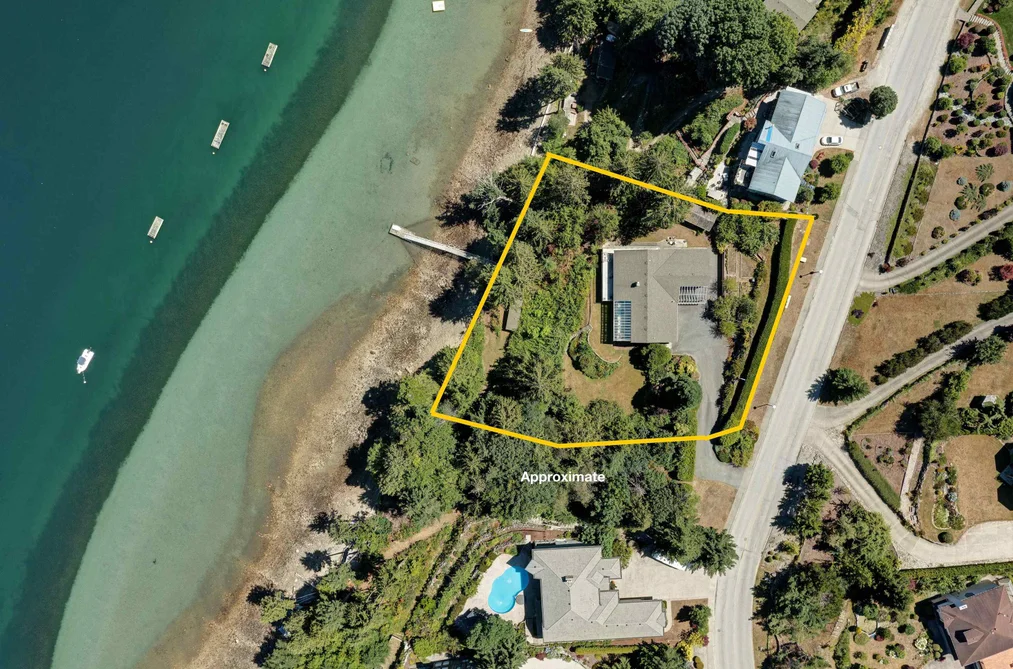6448 N GALE AVENUE, Sechelt BC V7Z 0L1, Sechelt BC — Residential for Sale - Photo 4