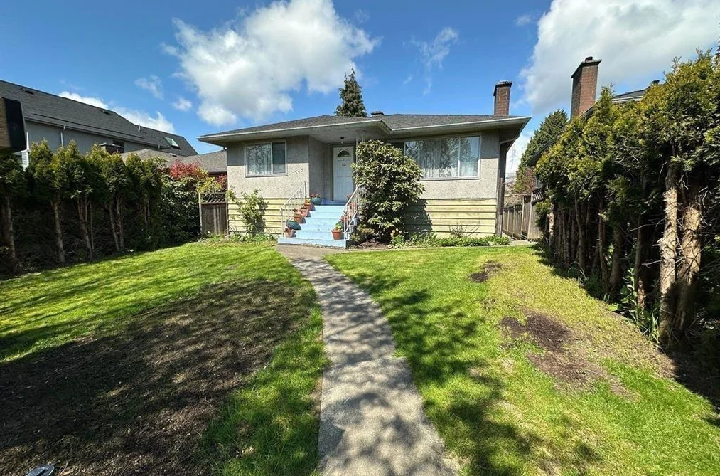 House for sale at 645 E 27 Avenue Vancouver British Columbia - MLS: R3099485