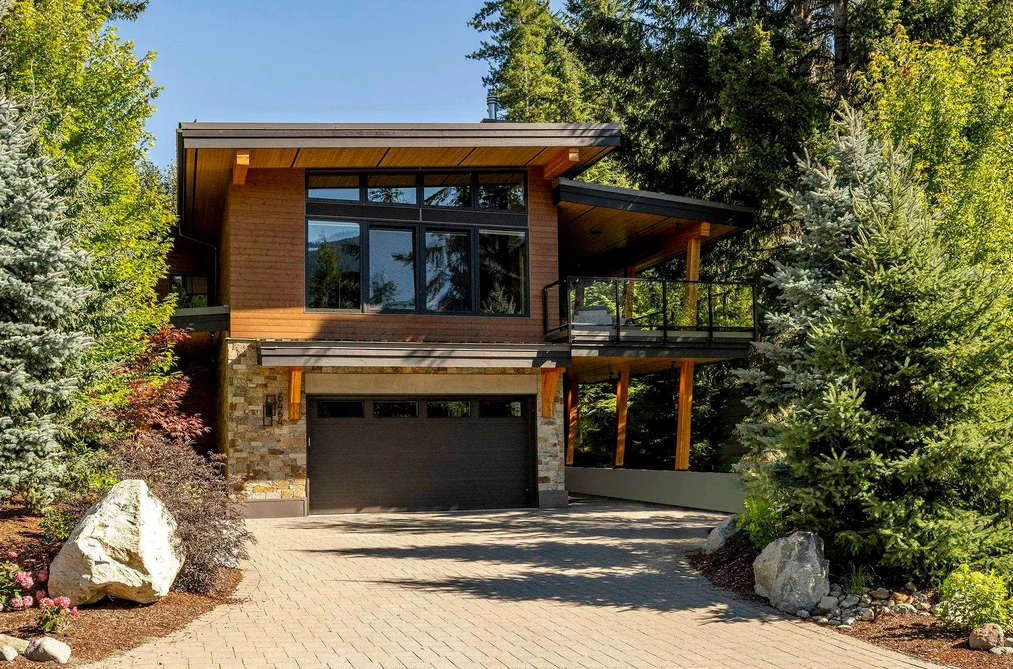 House for sale at 6464 St Andrews Way Whistler British Columbia - MLS: R3106899