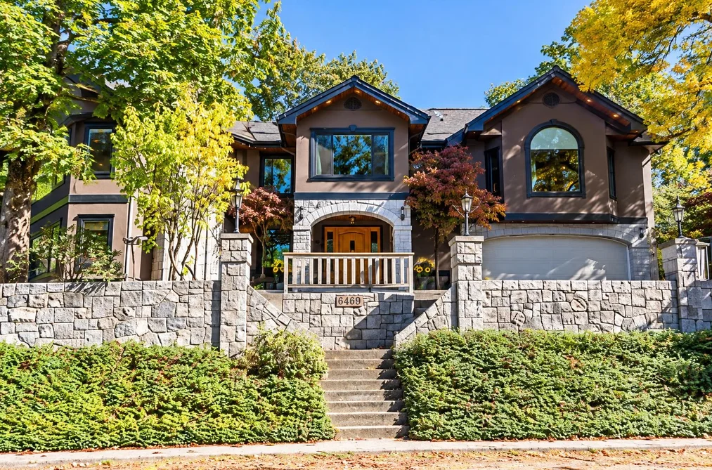 6469 Marine Dr, Burnaby, BC - MLS: R3170541