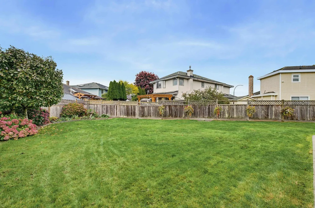6469 Meadow Place, Ladner, BC - House for Sale - Photo 38 of 40 6469 Meadow Place, Ladner, BC - House for Sale - Photo 38 of 40