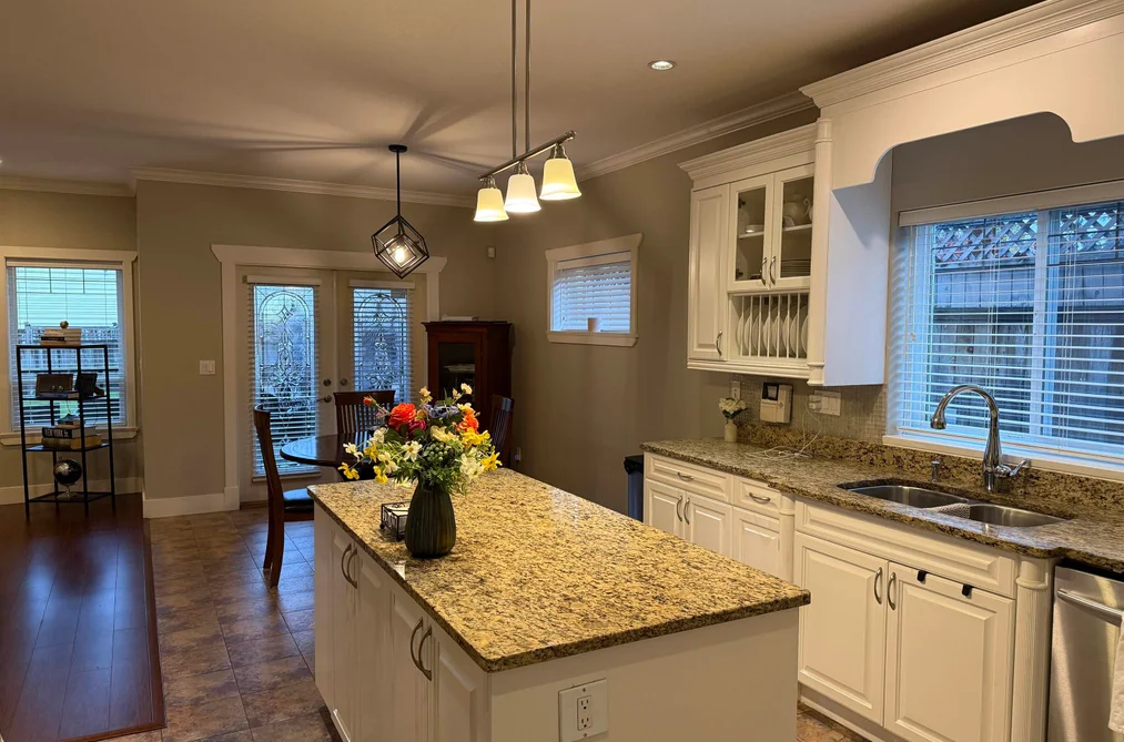 647 IVY AVENUE, Coquitlam BC V3J 2J1, Coquitlam BC — Residential for Sale - Photo 3