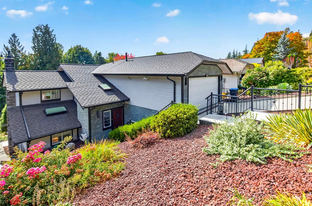 House for sale at 647 Thurston Close Port Moody British Columbia - MLS: R3169199
