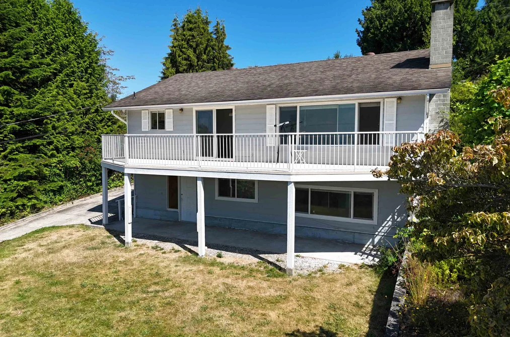 House for sale at 6472 Jasper Road Sechelt British Columbia - MLS: R3096771