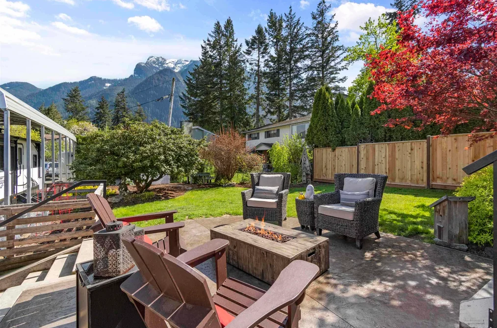 650 PARK STREET, Hope BC V0X 1L0, Hope BC — Residential for Sale - Photo 2