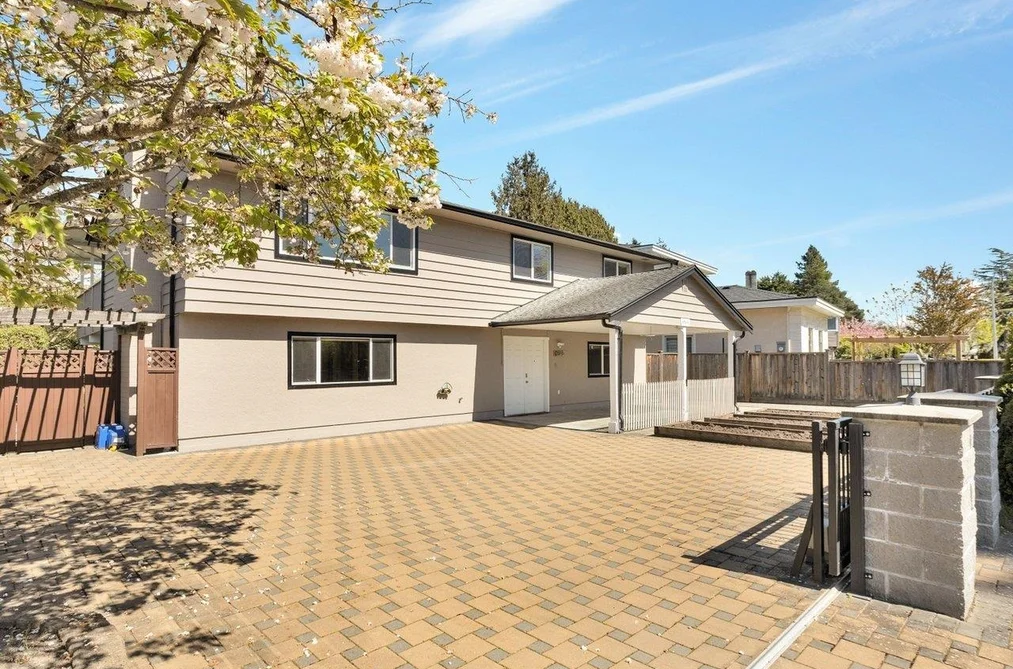 House for sale at 6500 Azure Road Richmond British Columbia - MLS: R3111688