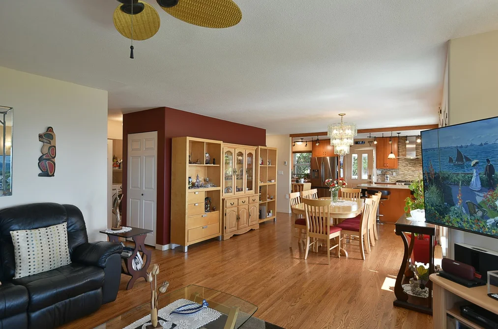 6502 SUNSHINE COAST HIGHWAY, Sechelt BC V7Z 0M9, Sechelt BC — Residential for Sale - Photo 3